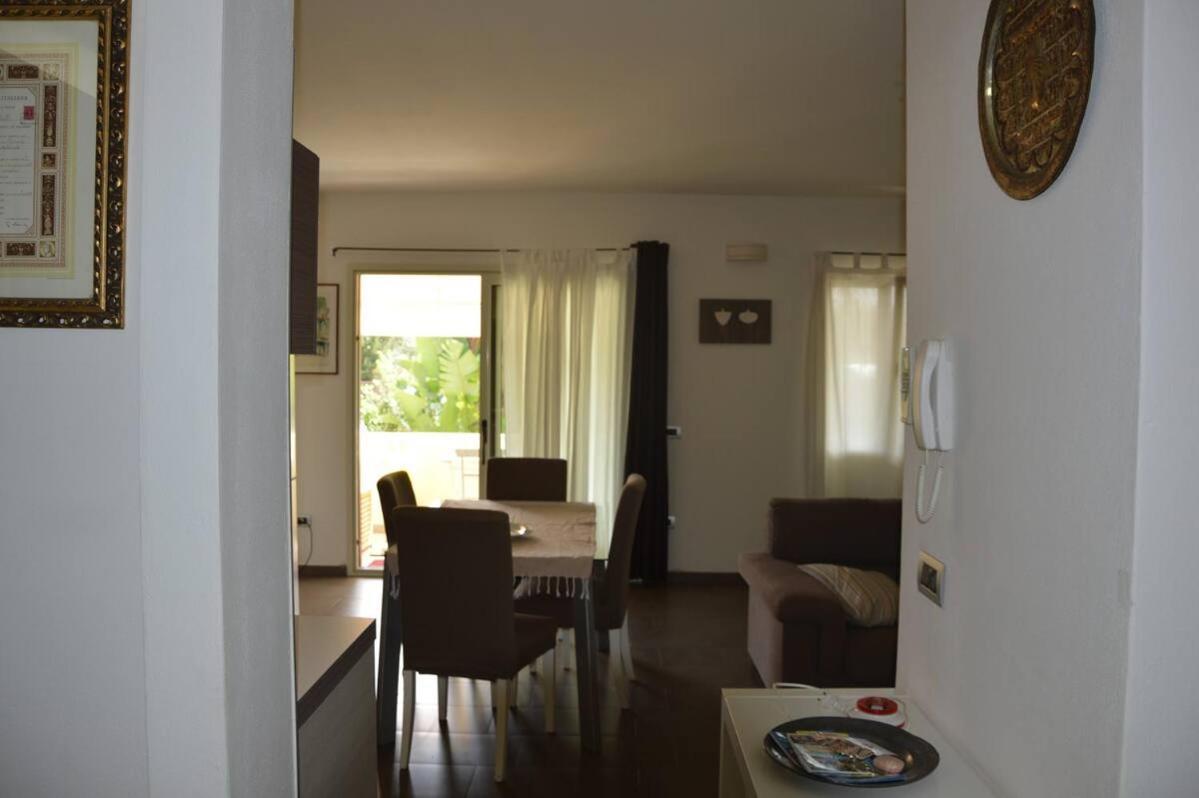 Casa Vacanze Rocco Àrbatax Exterior foto