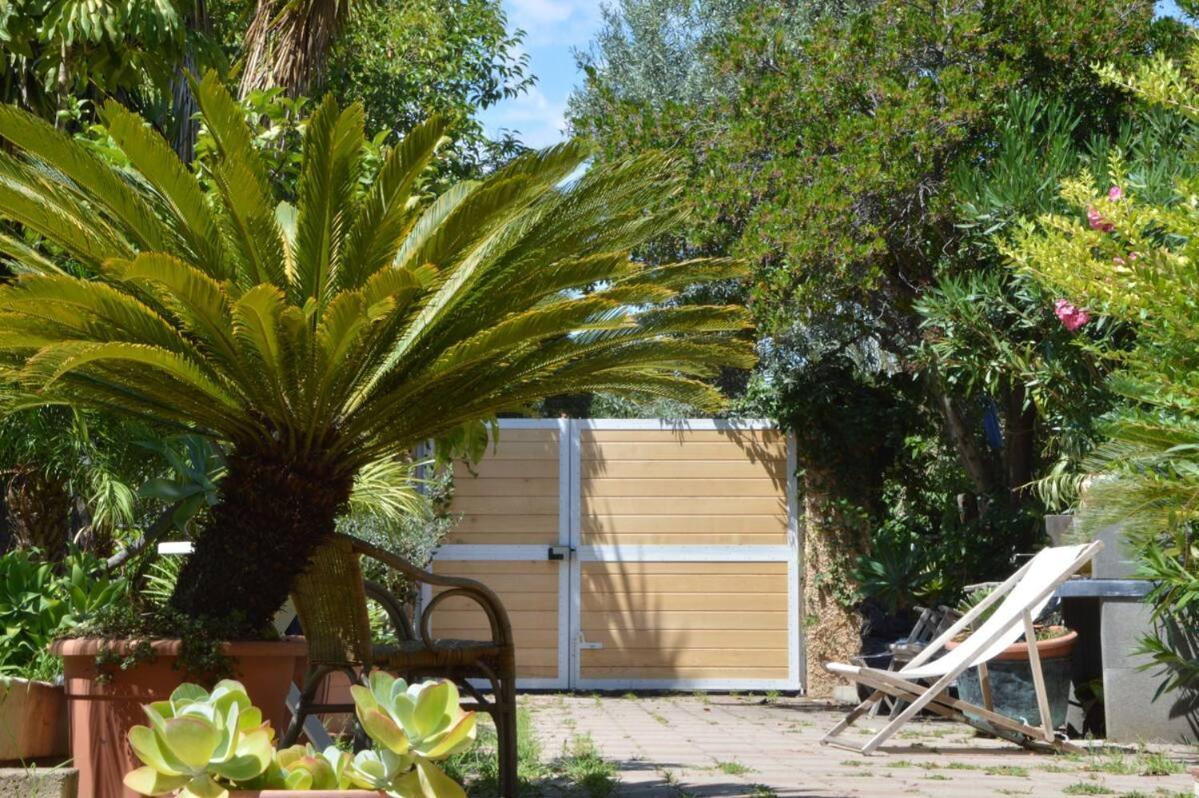 Casa Vacanze Rocco Àrbatax Exterior foto